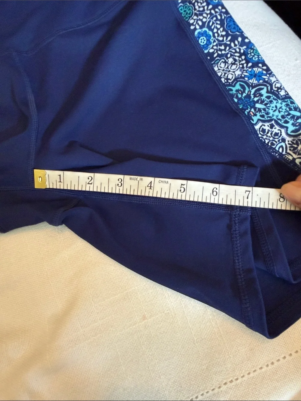 GAIAM Navy Blue & White Printed Athletic Top & Boy Shorts